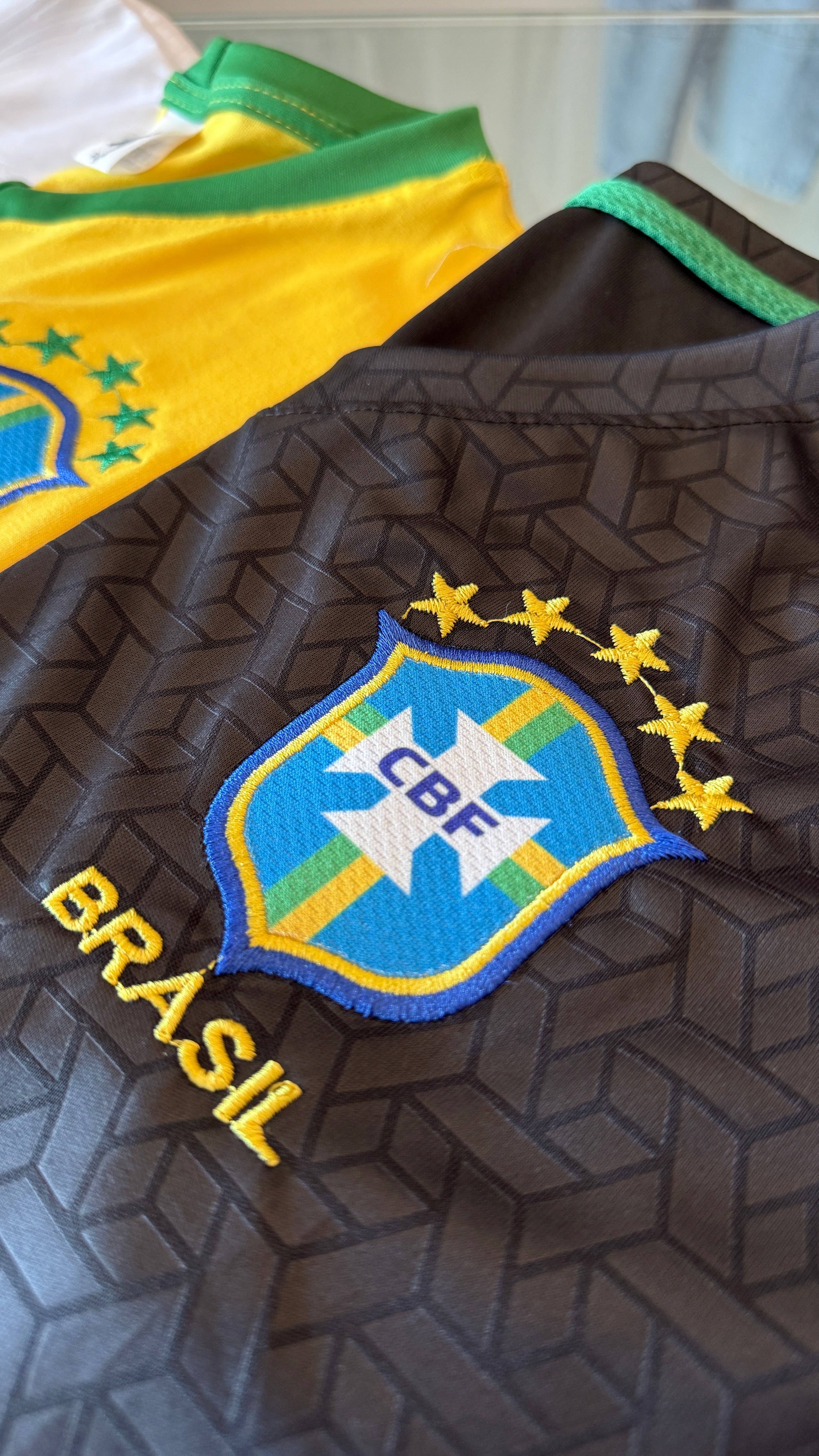 Cropped do Brasil